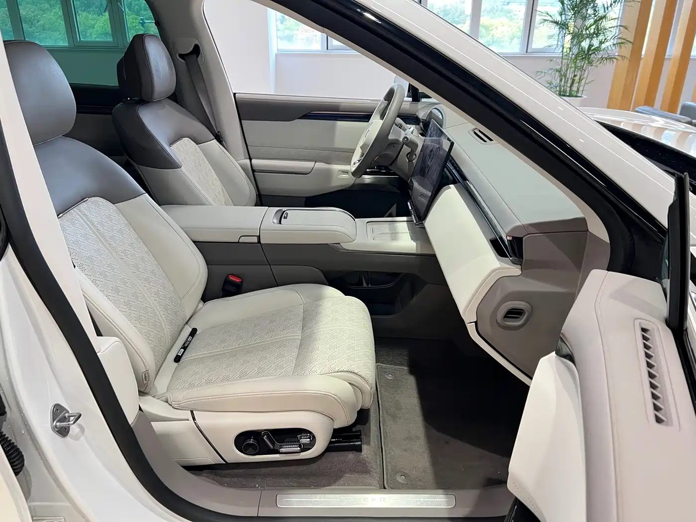 ZEEKR EXTREME KRYPTON 7X