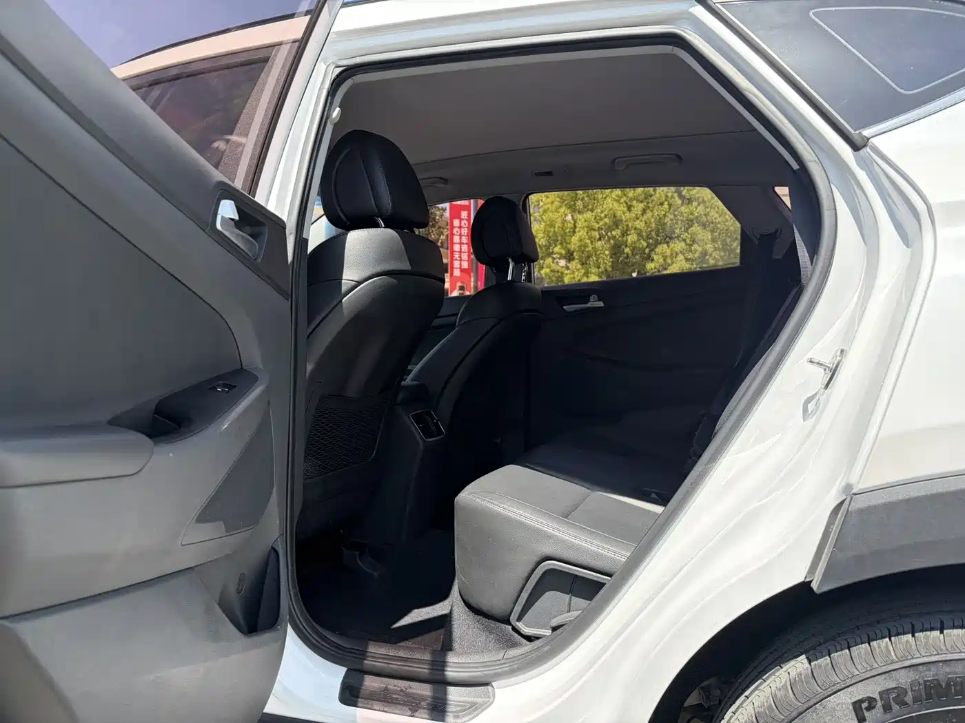 Hyundai Tucson 2018 1.6T DCT 2WD 15th Anniversary Special Edition фото 8