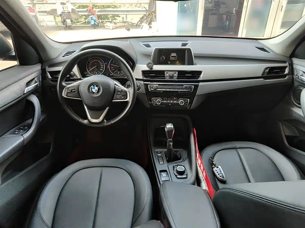 BMW X1 2016 sDrive18Li Fashion Model фото 10