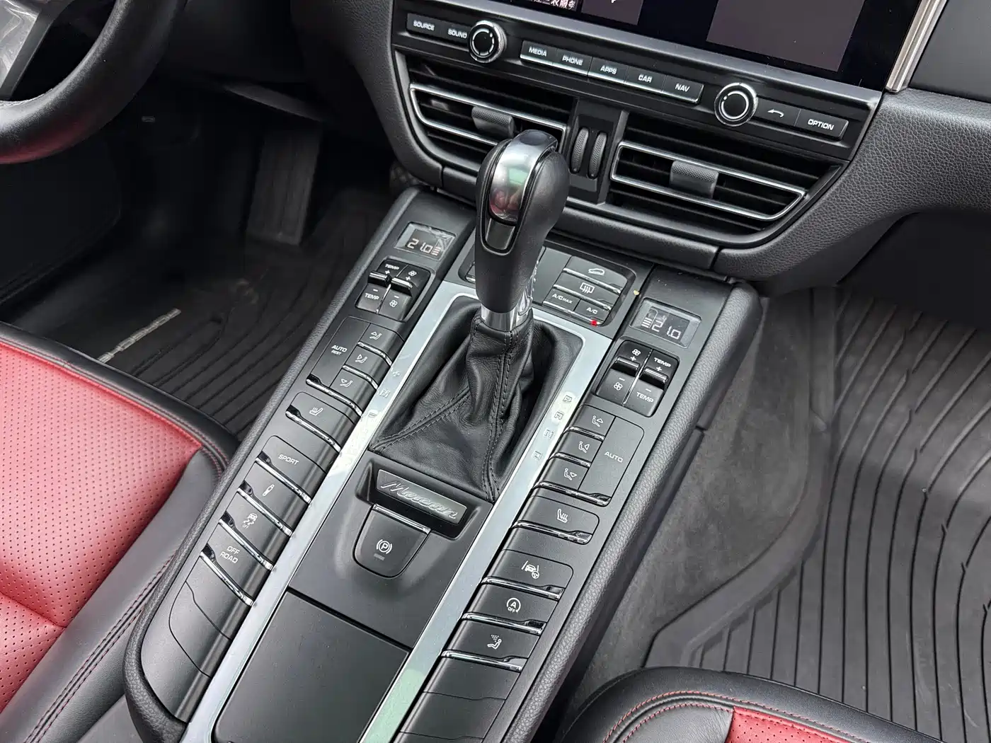 Porsche Macan, миниатюра 13
