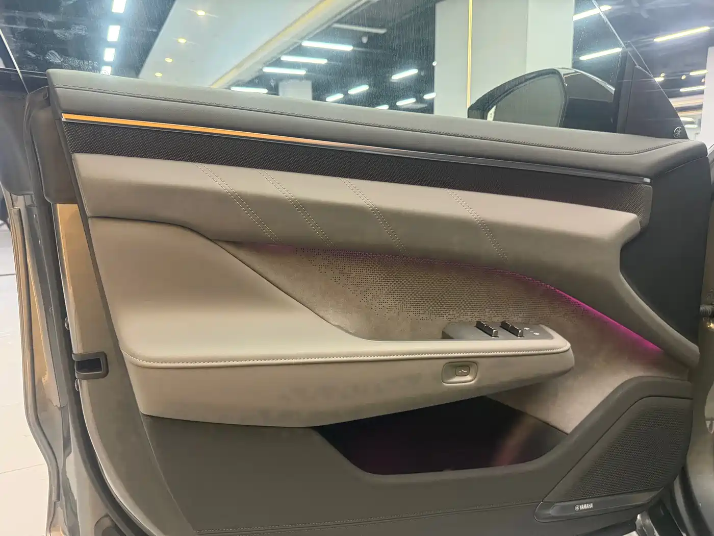 ZEEKR EXTREME KRYPTON 001