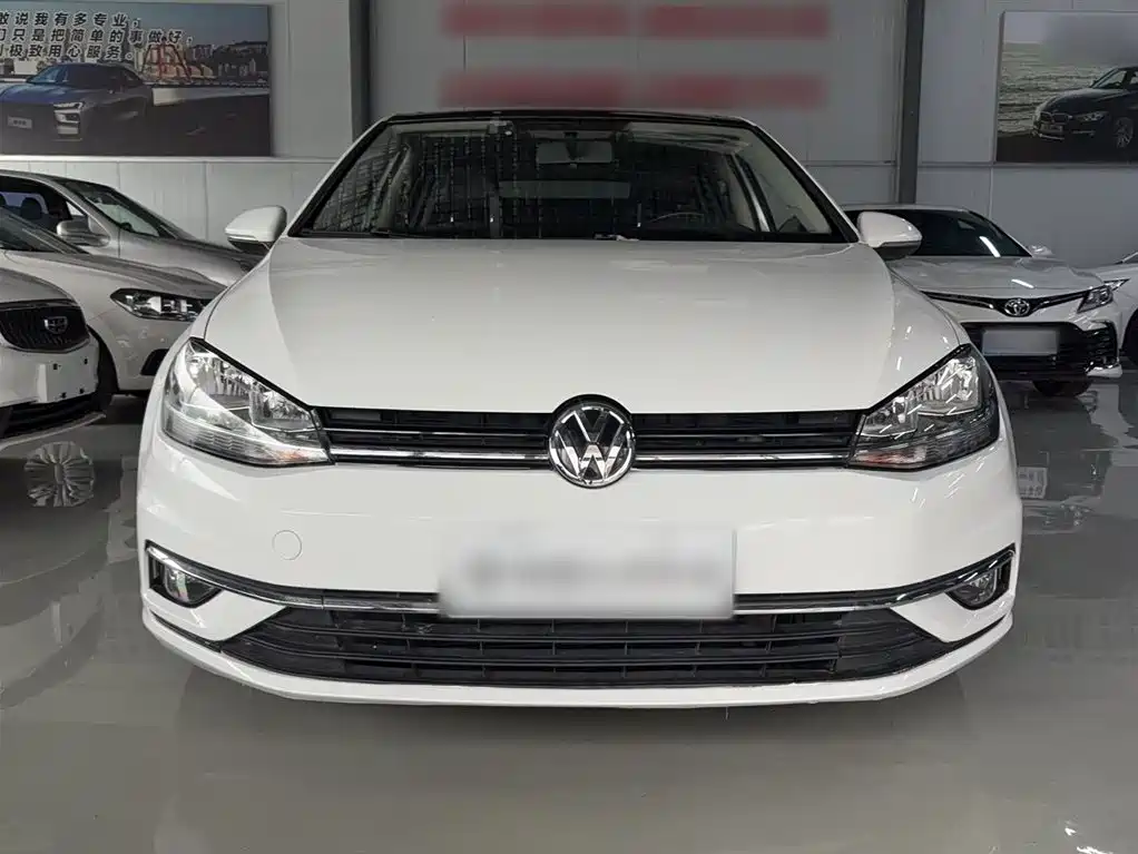 Volkswagen Golf 2018 1.6L Automatic Comfort фото 9