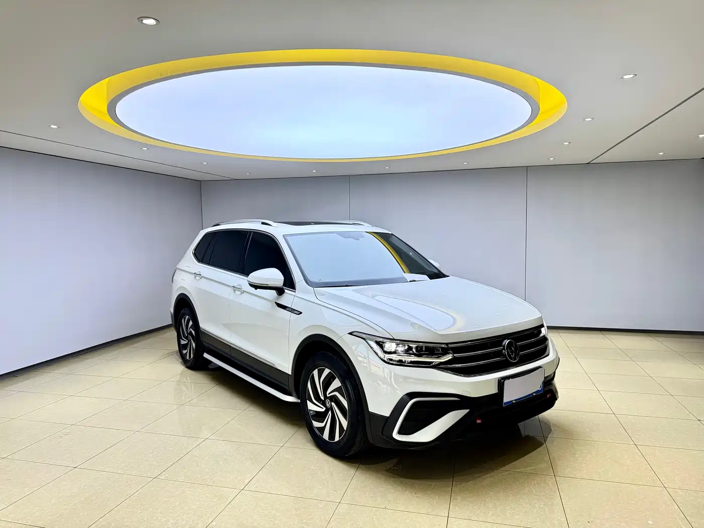Volkswagen Tiguan L 2023 280TSI 2WD Trend Limited Edition фото 3