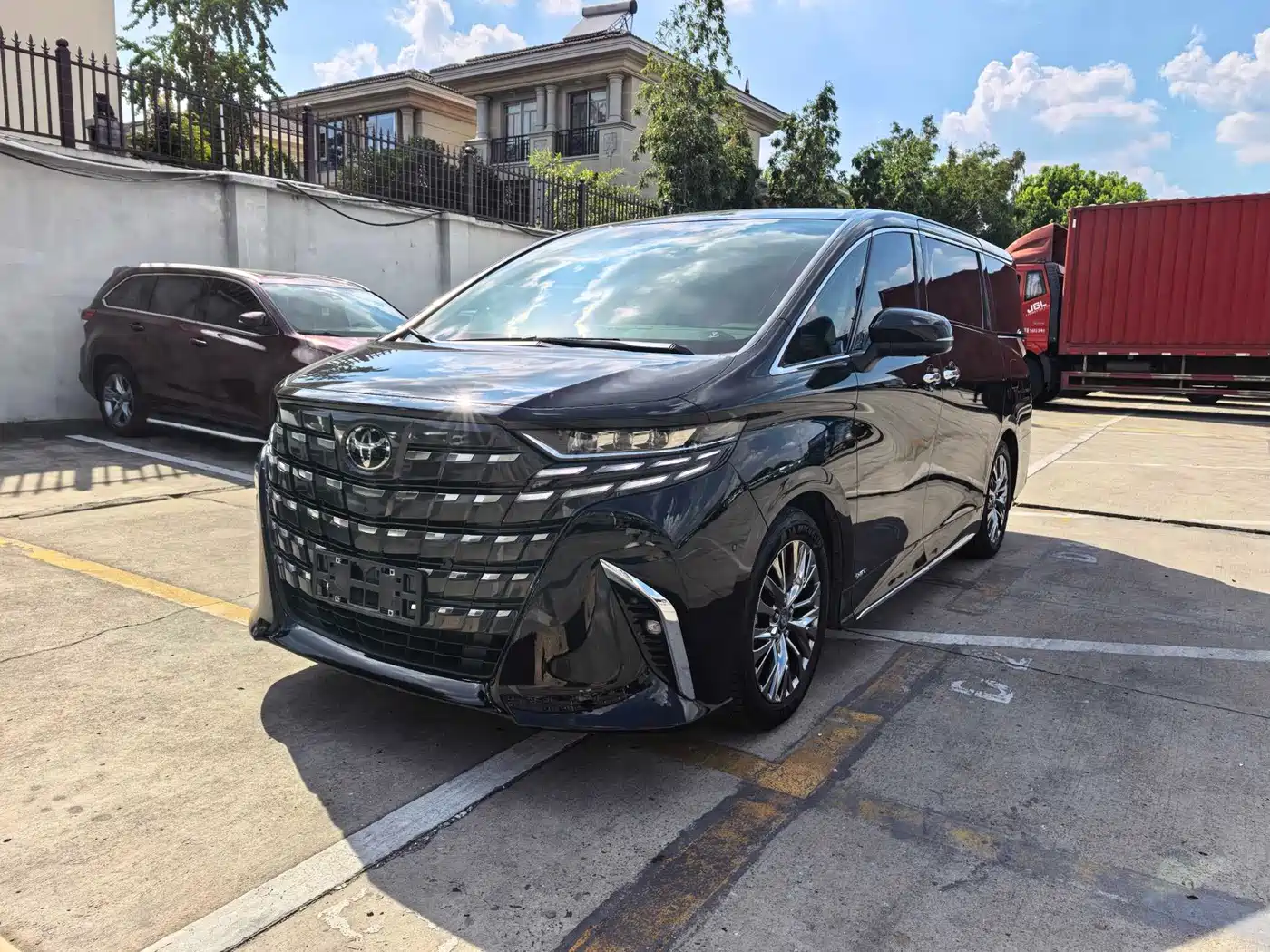 Toyota Alphard 2025 2025 Hybrid 2.5L Ultimate Gold Edition