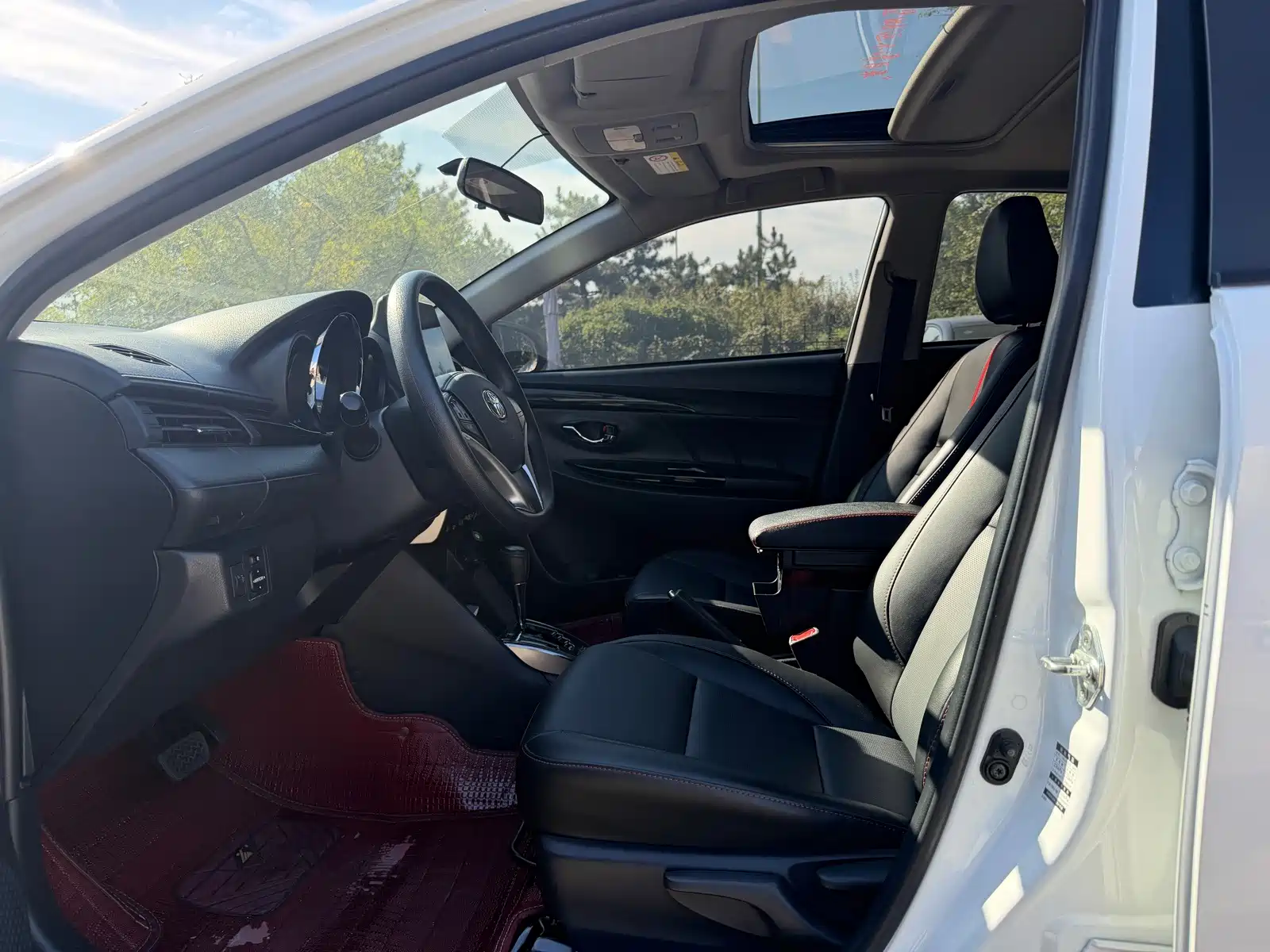 Photo 6 - Toyota YARiS L Zhi Xuan