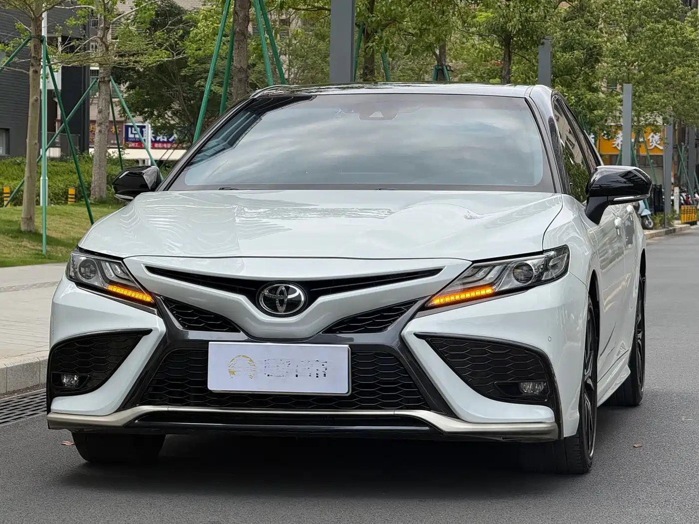 TOYOTA CAMRY