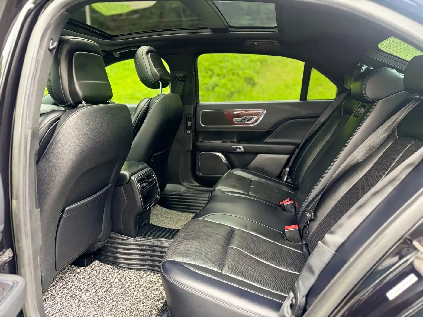 Lincoln Continental 2019 2.0T 2WD Zunya Edition China V фото 11