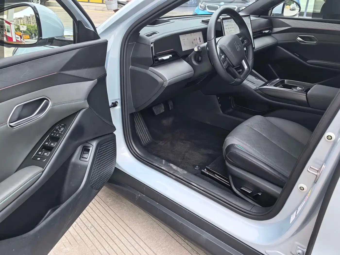 BYD Qin L 2025 Model EV 545KM Excellence Edition фото 9