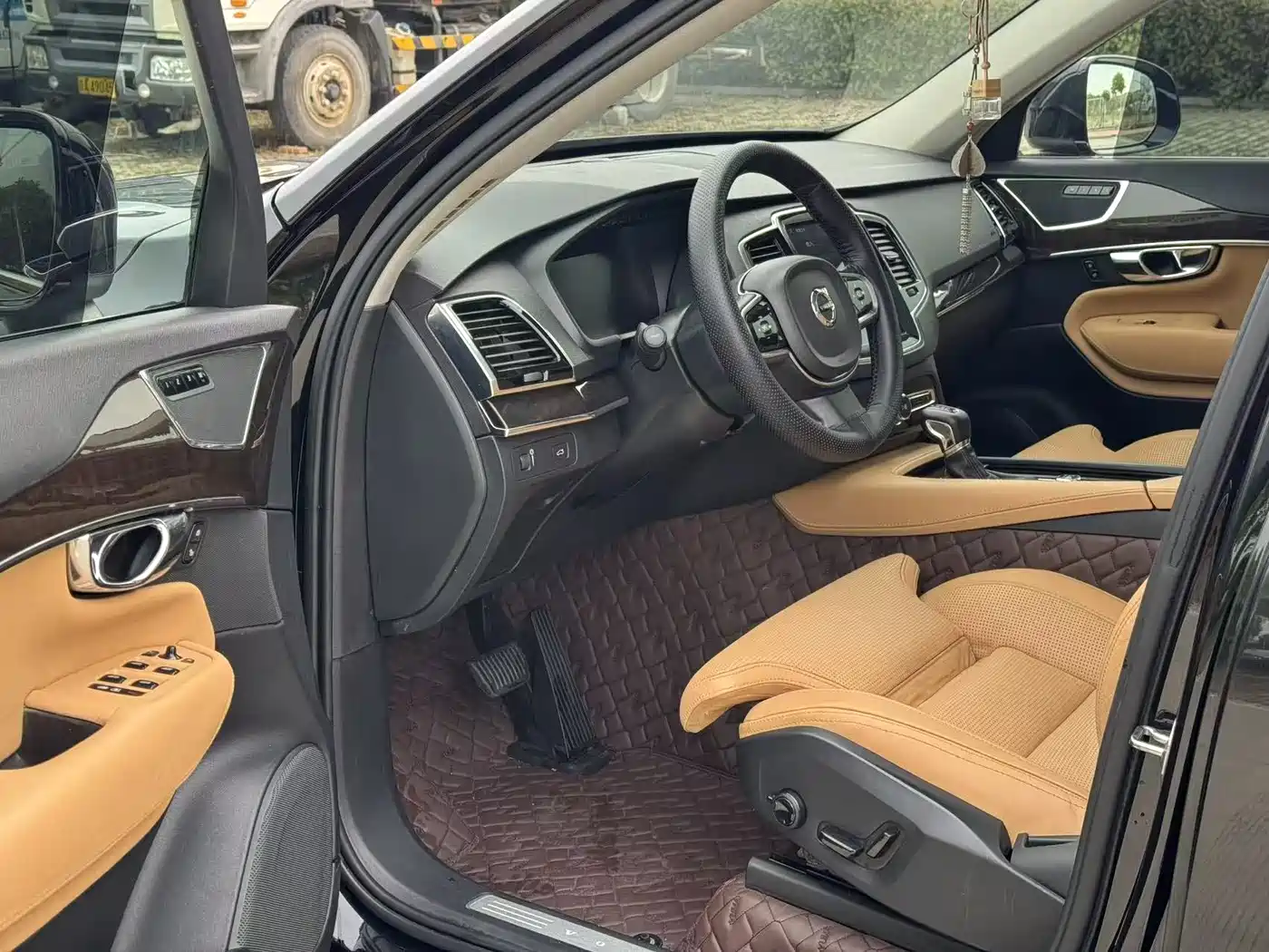 Volvo XC90 2018 T6 Inscription 7-seater фото 6