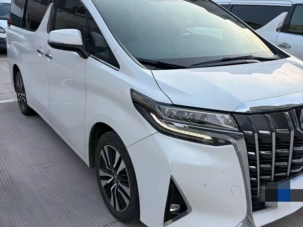 صورة 3 - Toyota Alphard