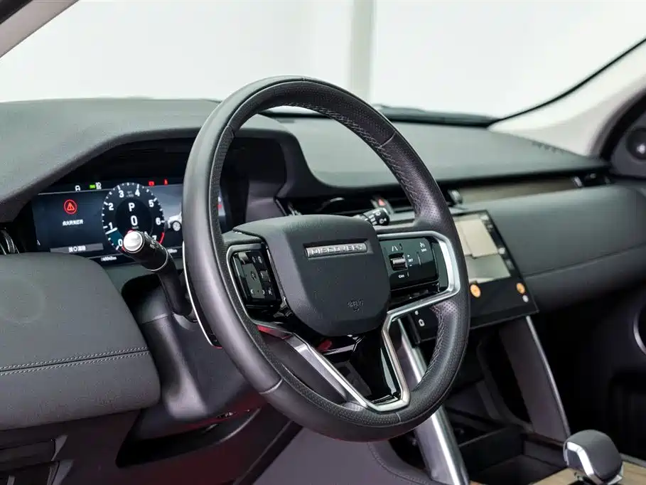 Land Rover Discovery Sport 2024 Performance Technology Edition фото 16