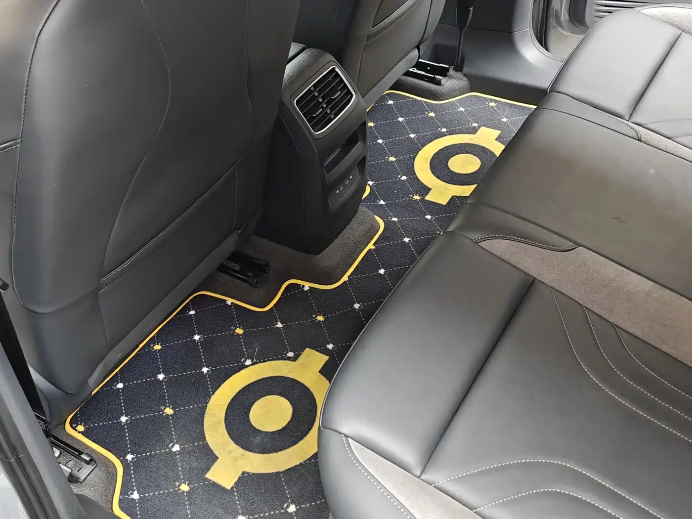 VOLKSWAGEN ID.4 CROZZ