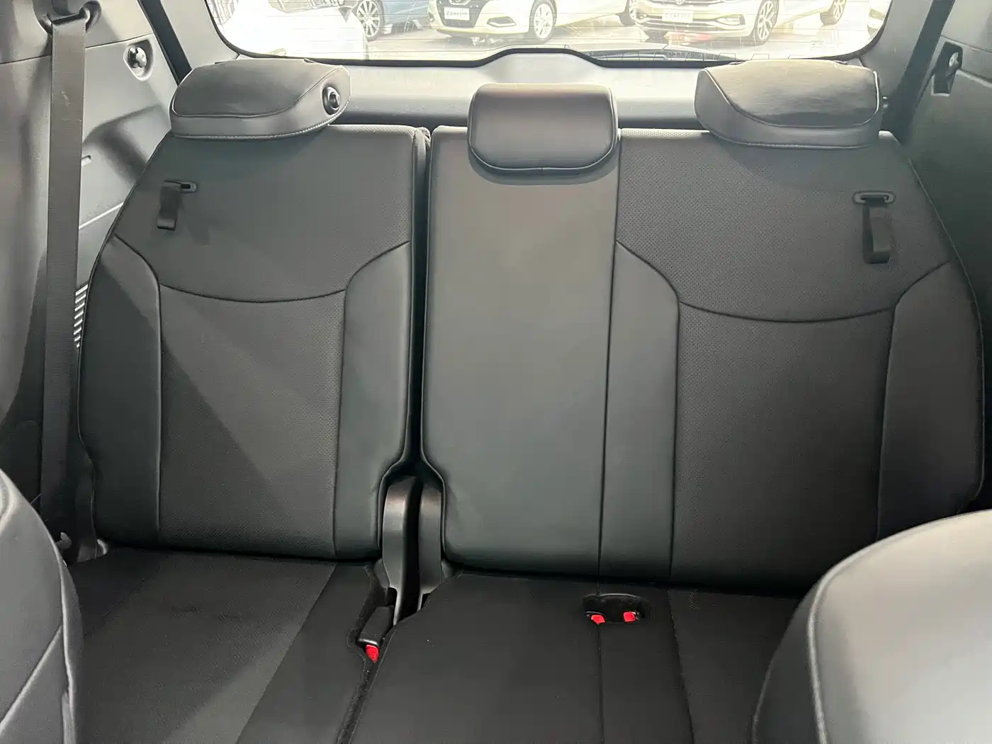 Toyota Granvia 2024 2.5L Hybrid Premium PLUS фото 29