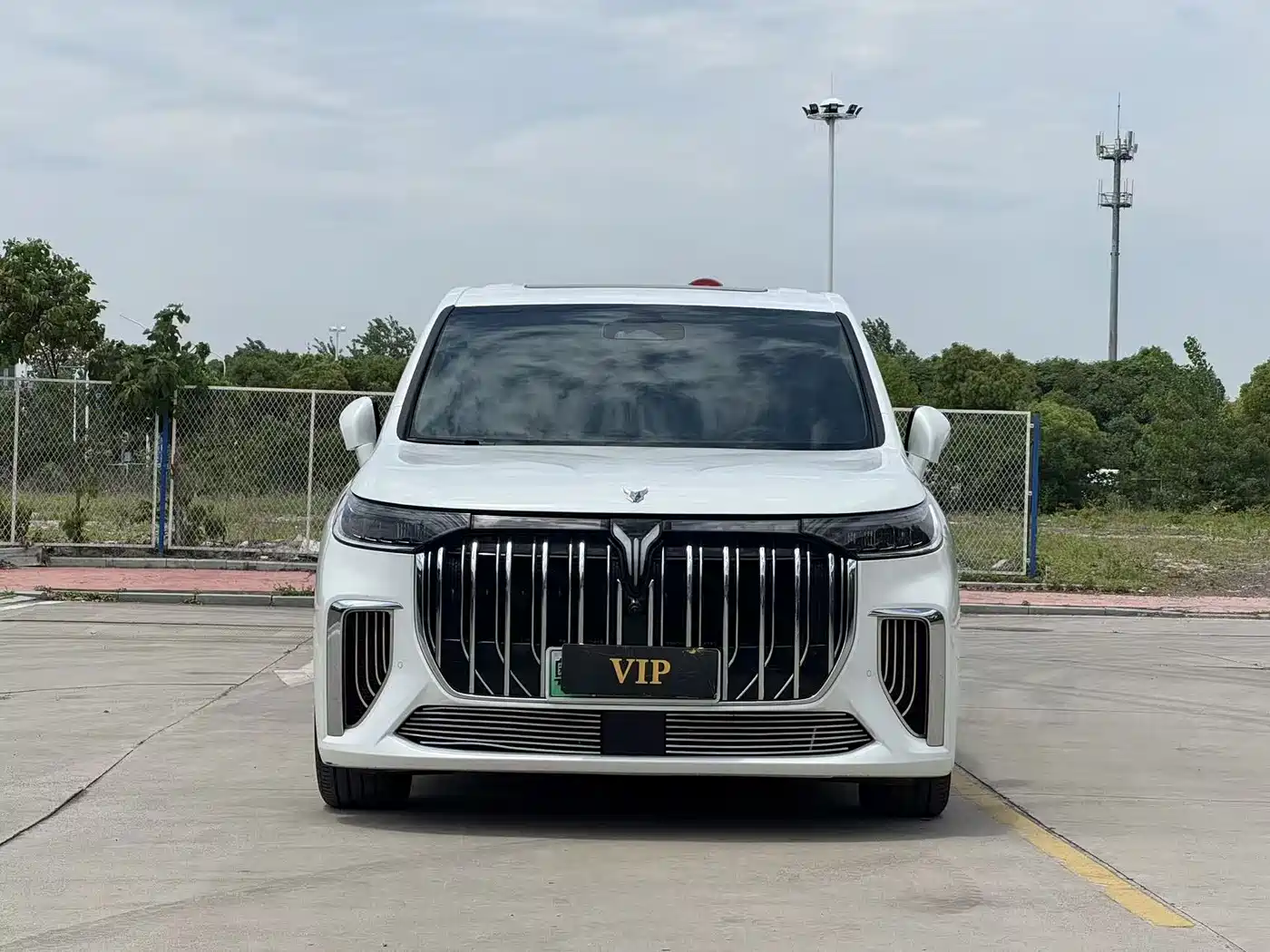 Voyah Auto Voyah Dreamer 2022 Low-carbon Dream+Smart Package фото 2