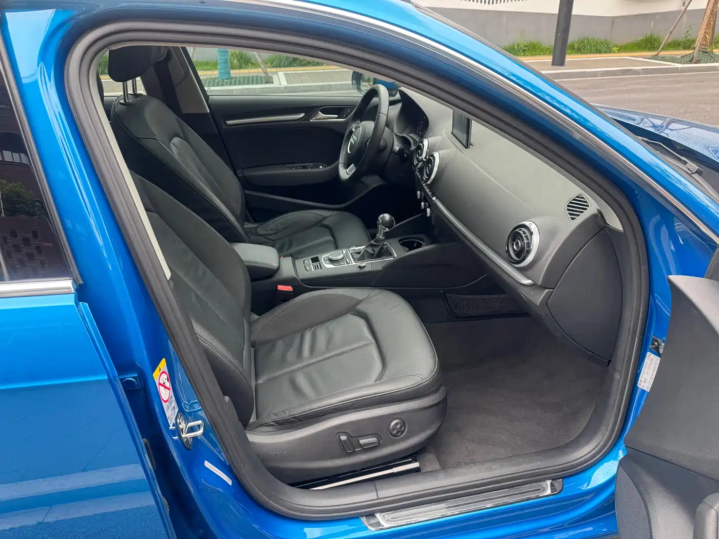 Audi A3 2015 Sportback 35 TFSI Millionth Anniversary Comfort Enjoyment Type фото 15