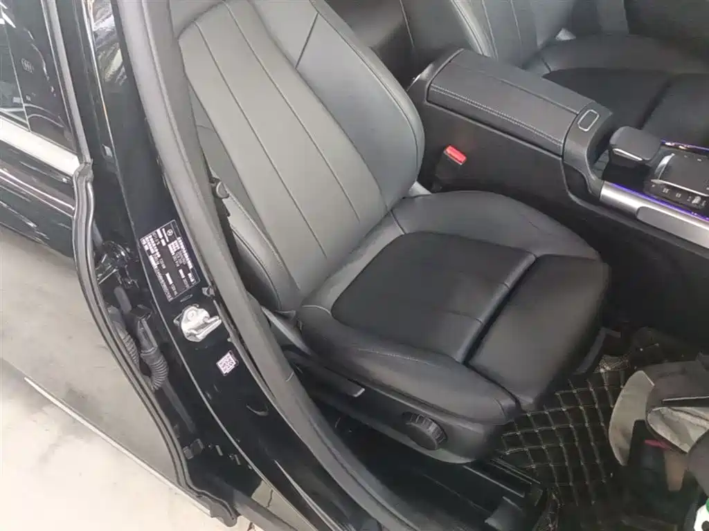 Mercedes-Benz GLB 2022 Model GLB 200 Dynamic Edition фото 25