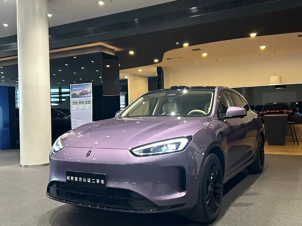 AITO Wenjie AITO M5 2025 Extended Range Ultra AWD фото 3