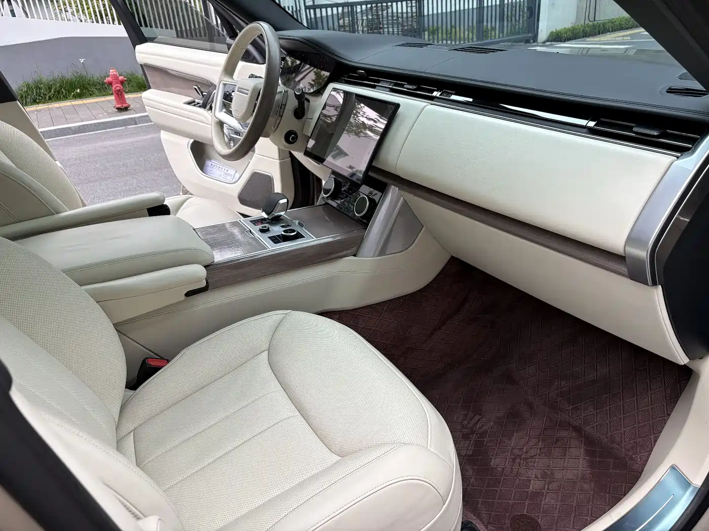 LAND ROVER RANGE ROVER