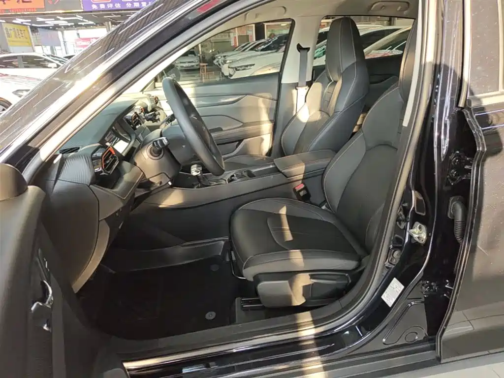 DONGFENG FENGSHEN YI HYUN