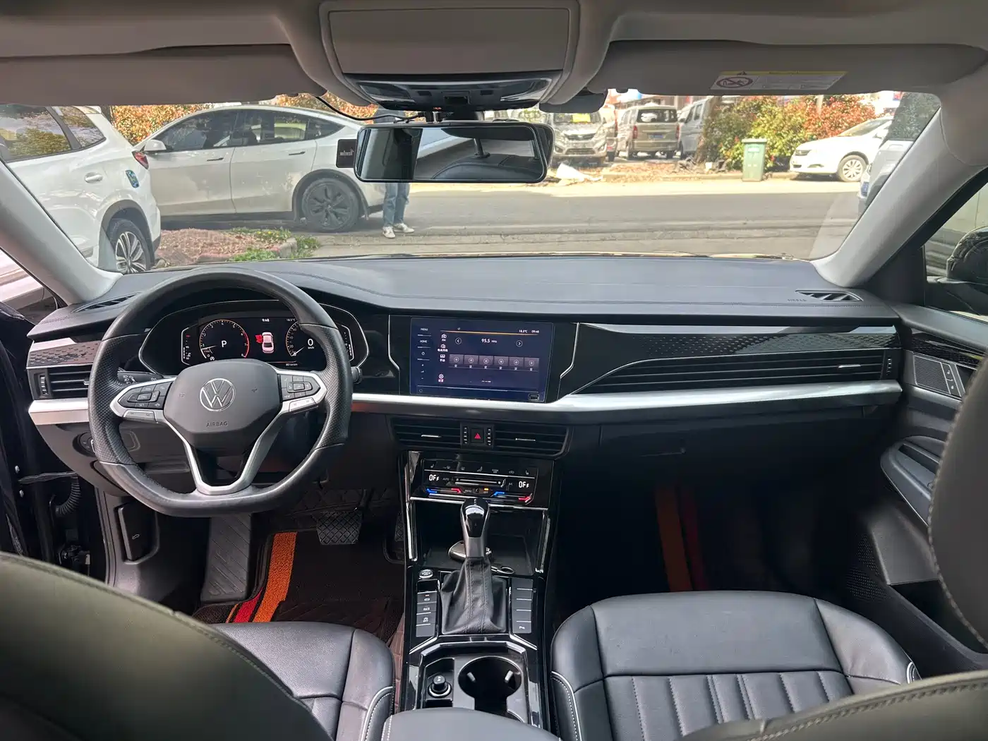 Volkswagen Passat 2022 330TSI Starlight Elite Edition фото 7