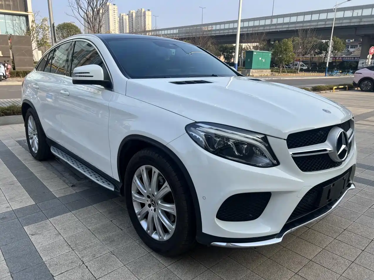 Mercedes-Benz GLE Coupe 2017 GLE 320 4MATIC Coupe SUV фото 16