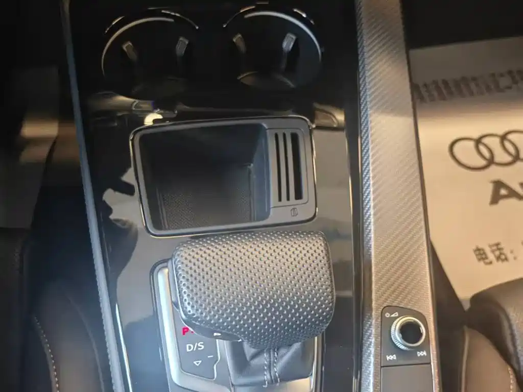 Audi A4L 2024 40 TFSI quattro RS Kit Speed Edition фото 19