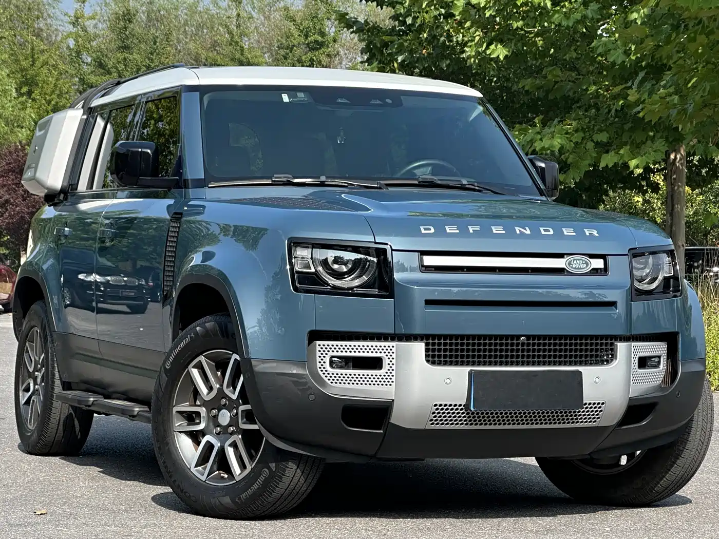 Land Rover Defender 2020 Model 110 P400 SE фото 3