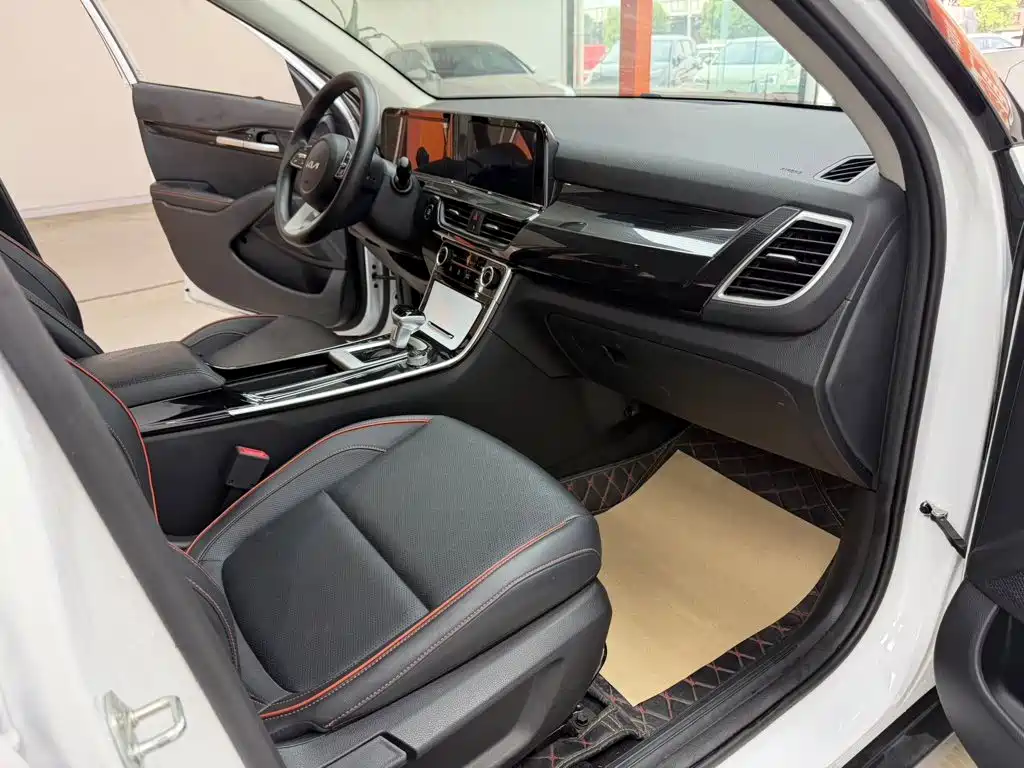 Kia Seltos 2026 2023 1.5L CVT Luxury Edition