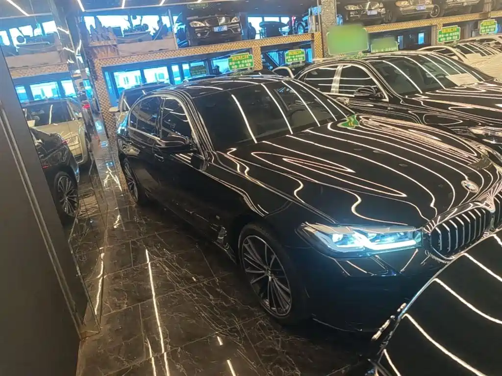 BMW 5 Series 2023 530Li Leading M Sport Package фото 4