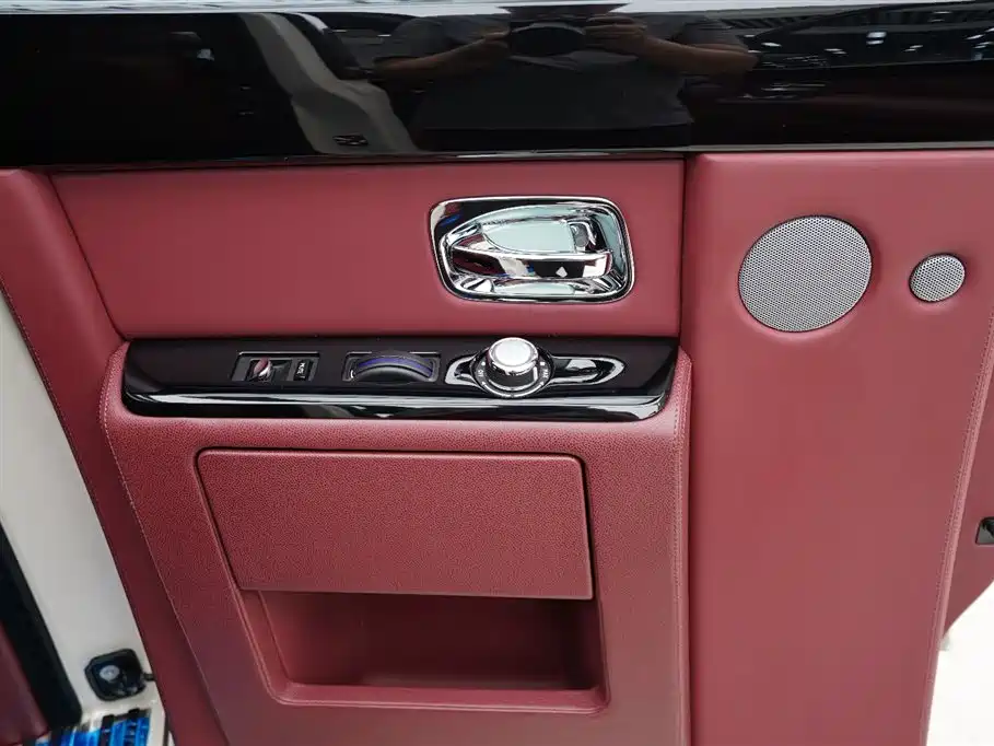 Rolls-Royce Phantom 2012 2013 6.7L Standard
