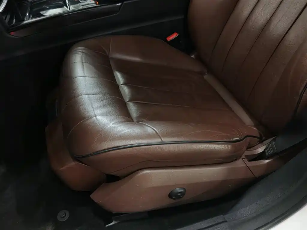 Mercedes-Benz E-Class 2015 E 260 L Sport Luxury фото 20