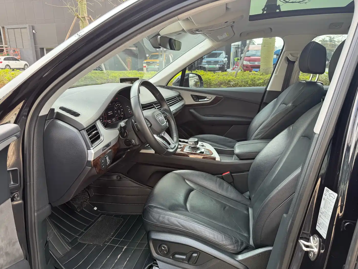 Audi Q7 2019 55 TFSI S line Sport фото 12