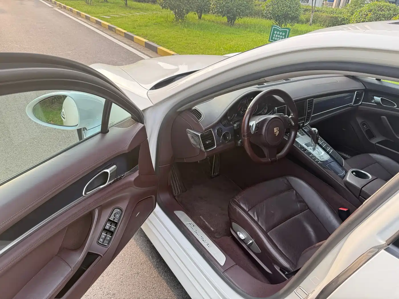 Porsche Panamera 2010 Panamera 3.6L фото 7