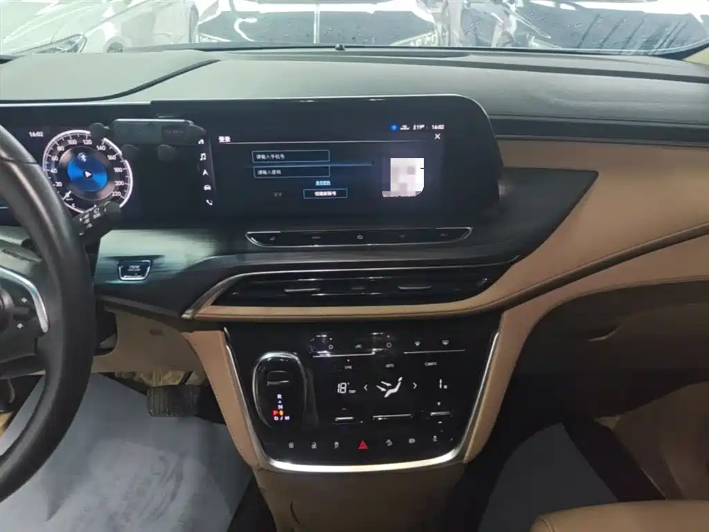 Buick GL8 2021 ES Landlord 653T Premium фото 13