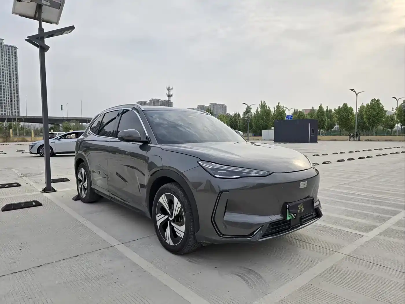 GEELY GALAXY GALAXY E5