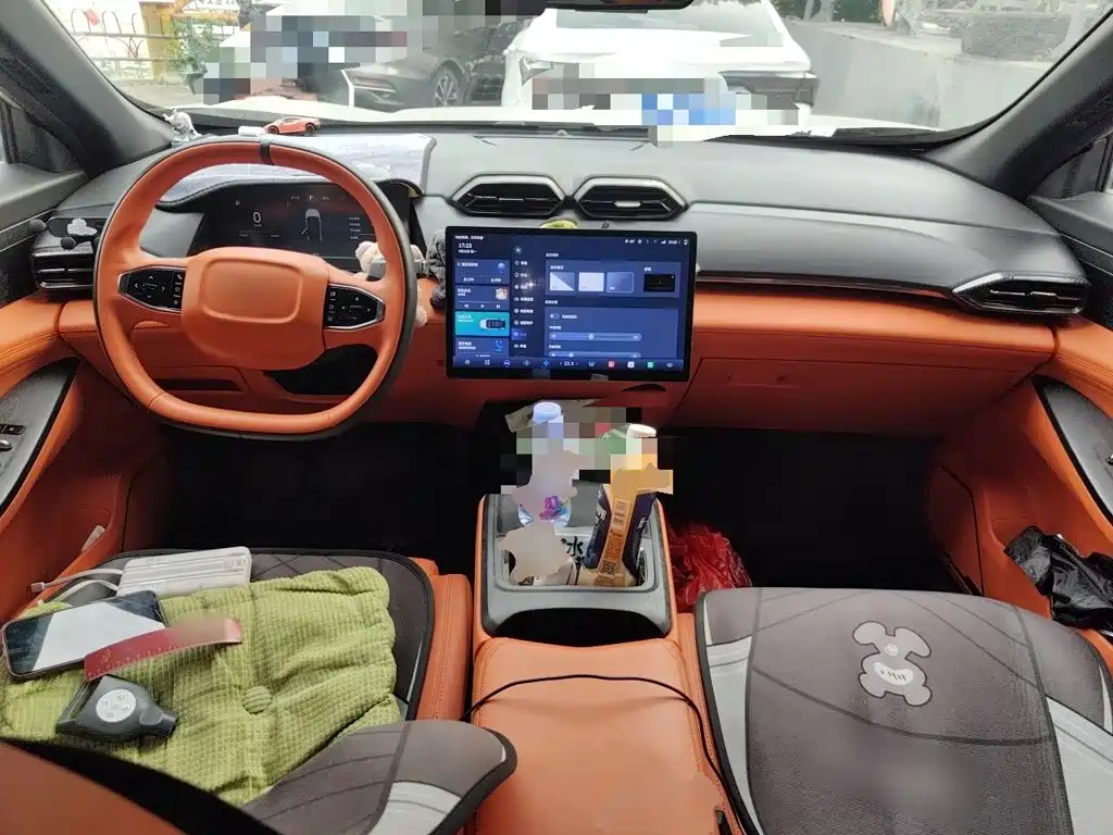 صورة 5 - Dongfeng Aeolus Dongfeng Fengshen L7