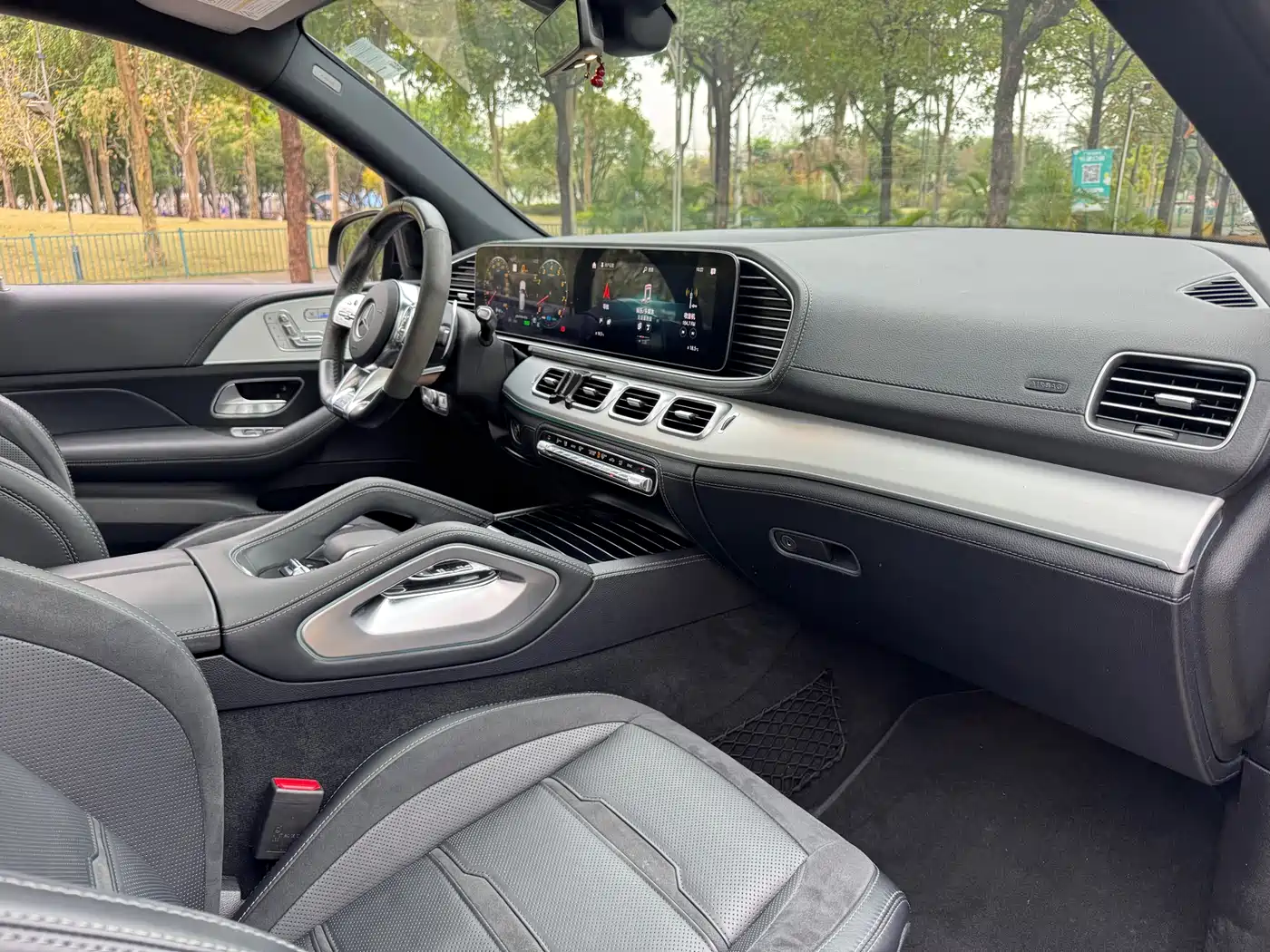 MERCEDES-BENZ GLE AMG