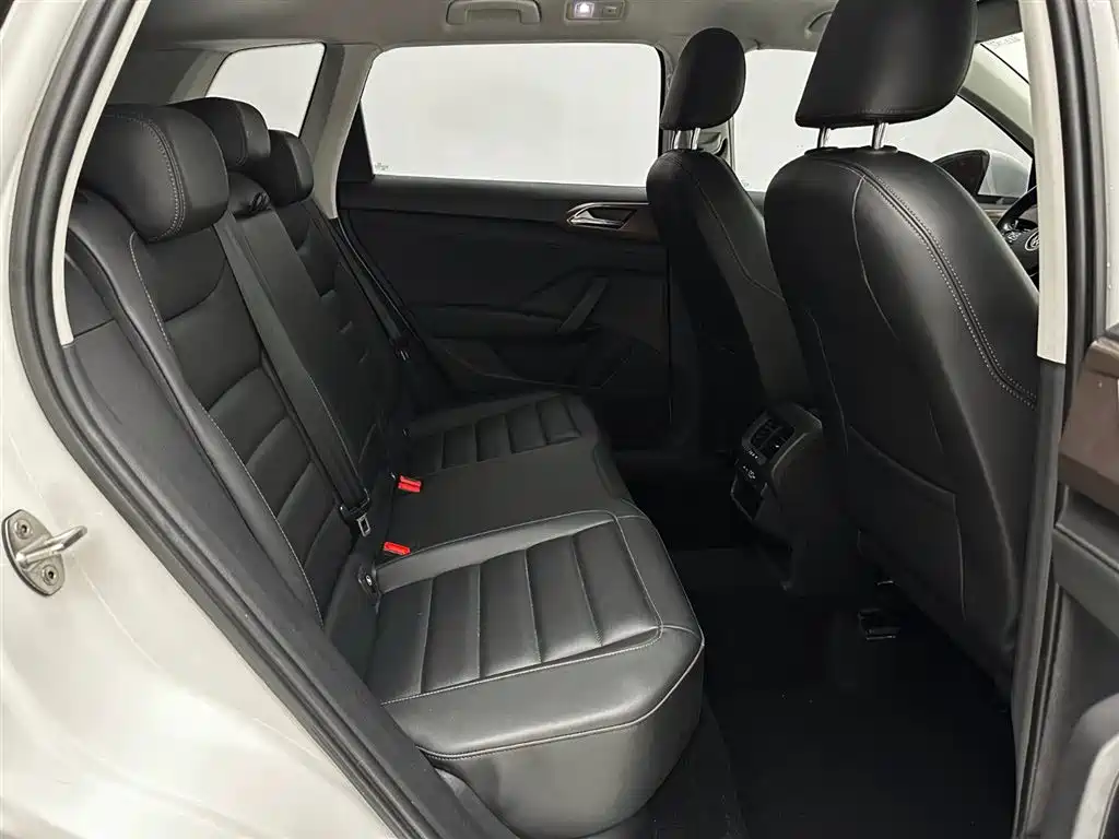 Volkswagen Tharu 2021 Model 280TSI 2WD Comfort Edition фото 24