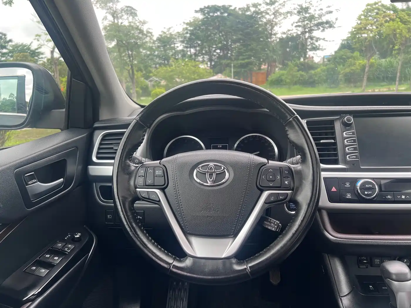 Toyota Highlander 2018 2.0T 4WD Luxury 7-seater China VI фото 11