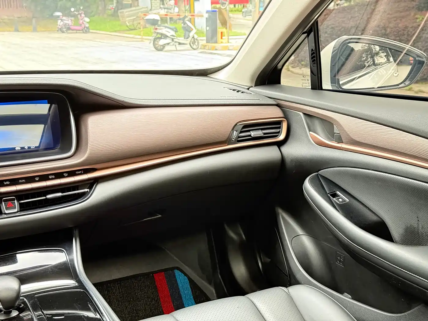 GAC Trumpchi Trumpchi GA6 2019 270T Automatic Premium Edition фото 13