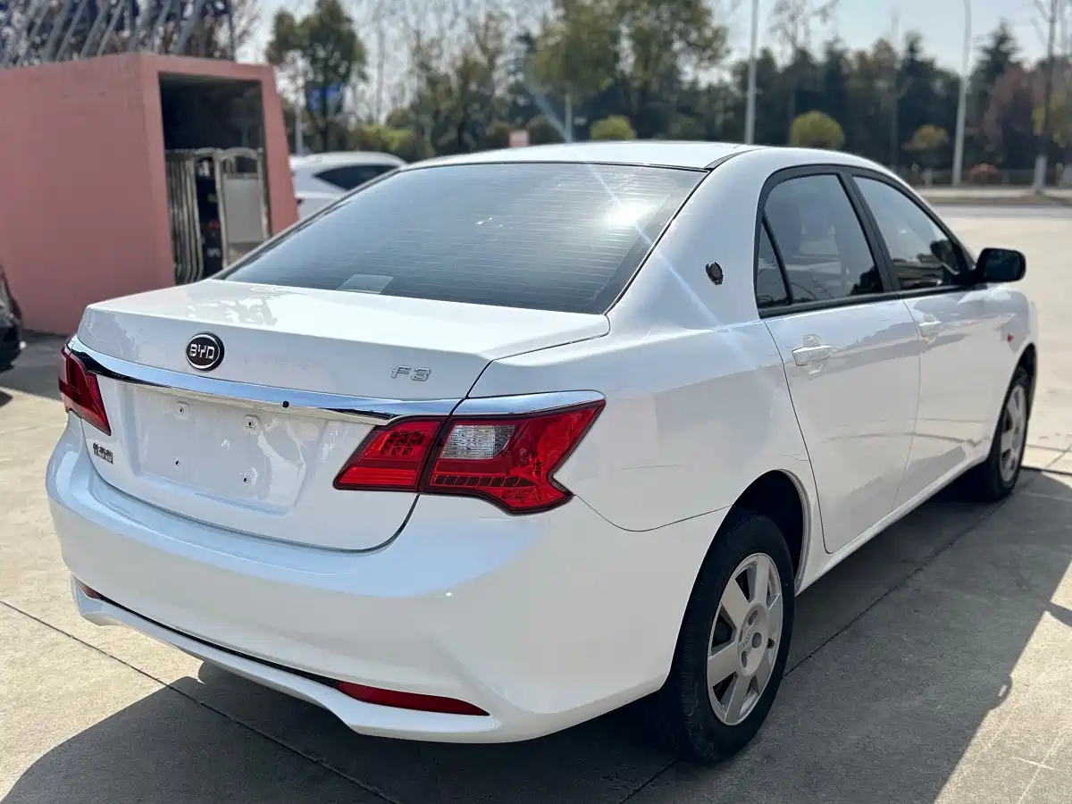 BYD F3