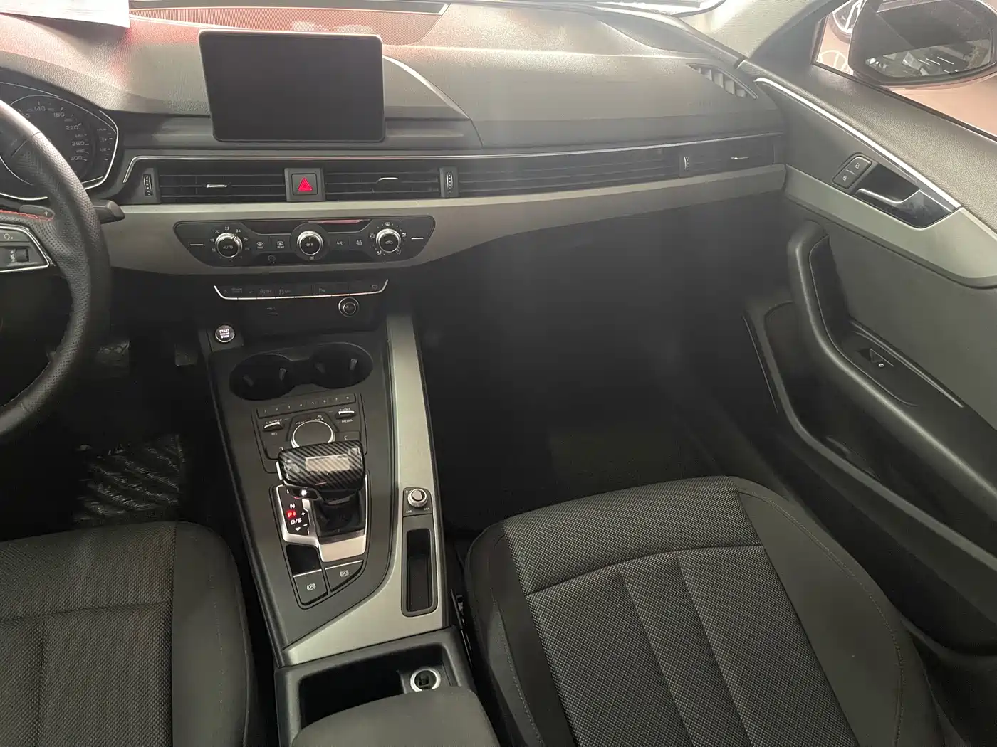 Audi A4L 2018 30th Anniversary 40 TFSI Progressive фото 10