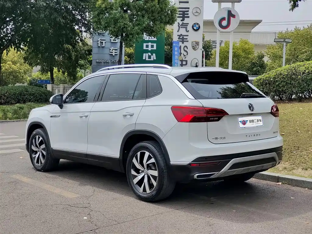 Volkswagen Tayron 2021 280TSI 2WD Luxury Smart Connect фото 4