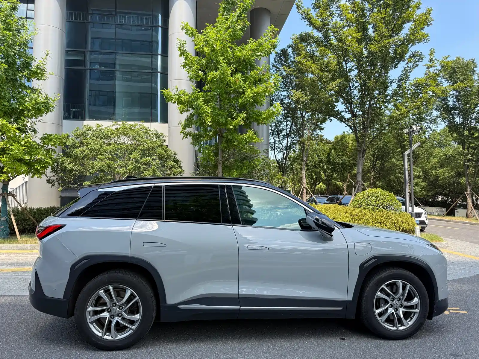 Фото 8 - NIO ES6