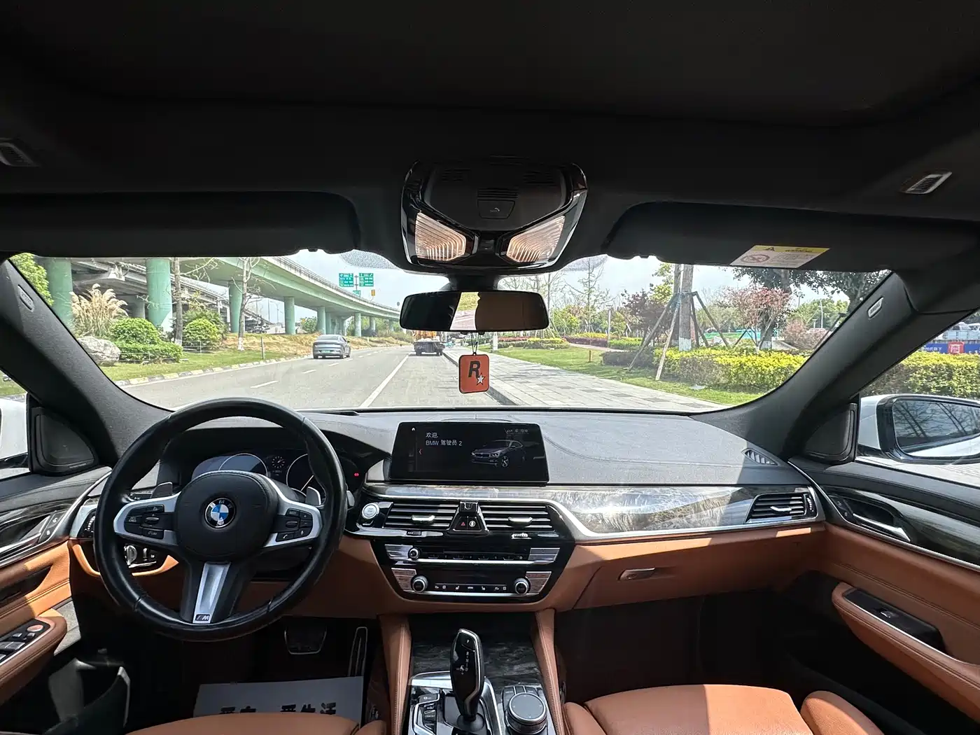 BMW 6 Series GT 2019 630i M Sport Package фото 9