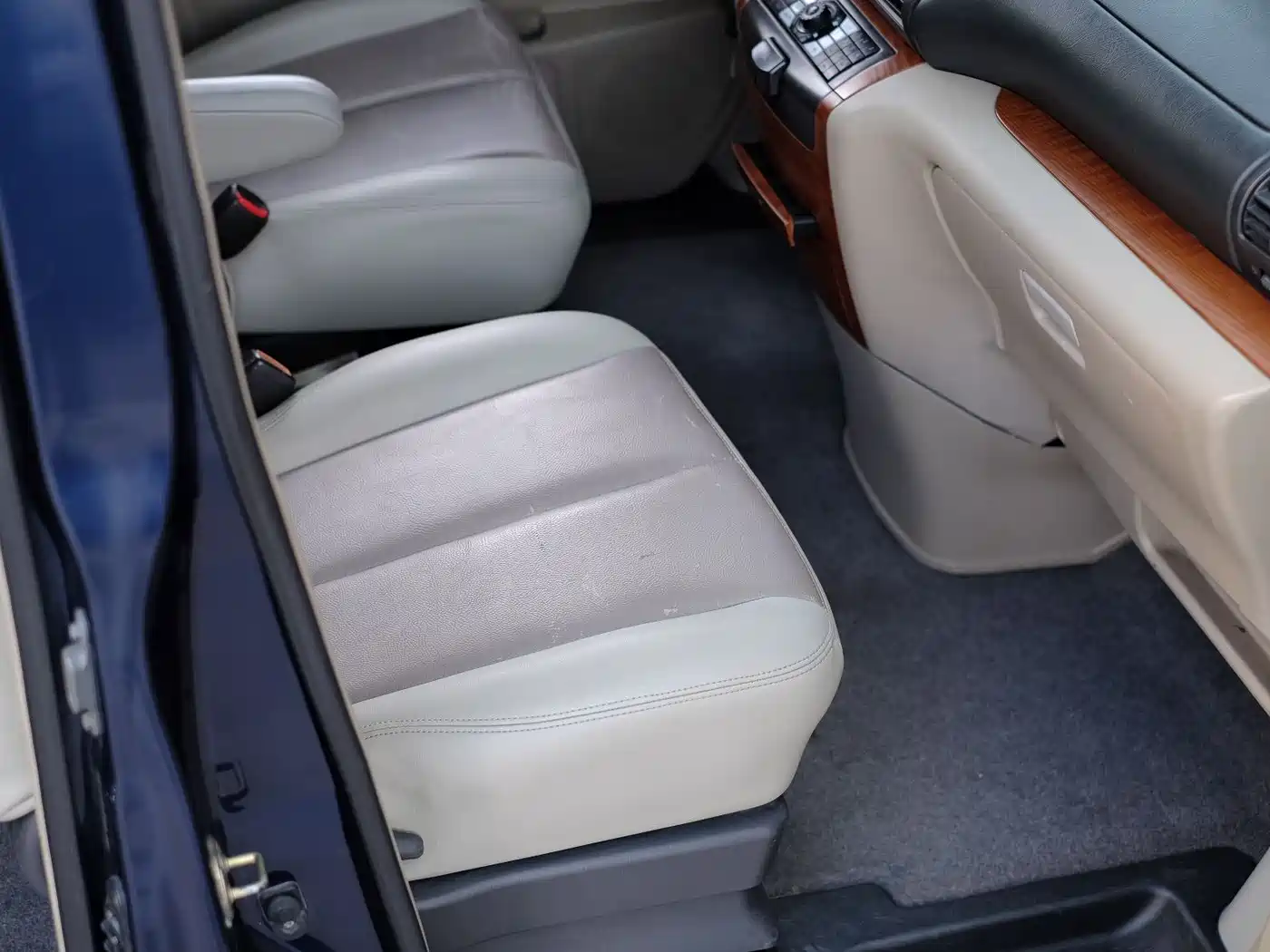 Dongfeng Yuxuan 2008 2007 2.5L Automatic Flagship Edition