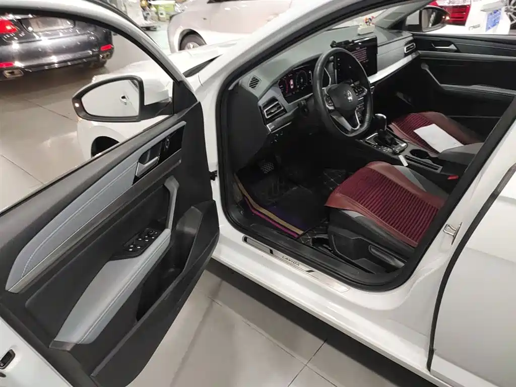 Volkswagen Lavida 2024 Model 1.5L Automatic Starlight 5 Million Edition фото 16