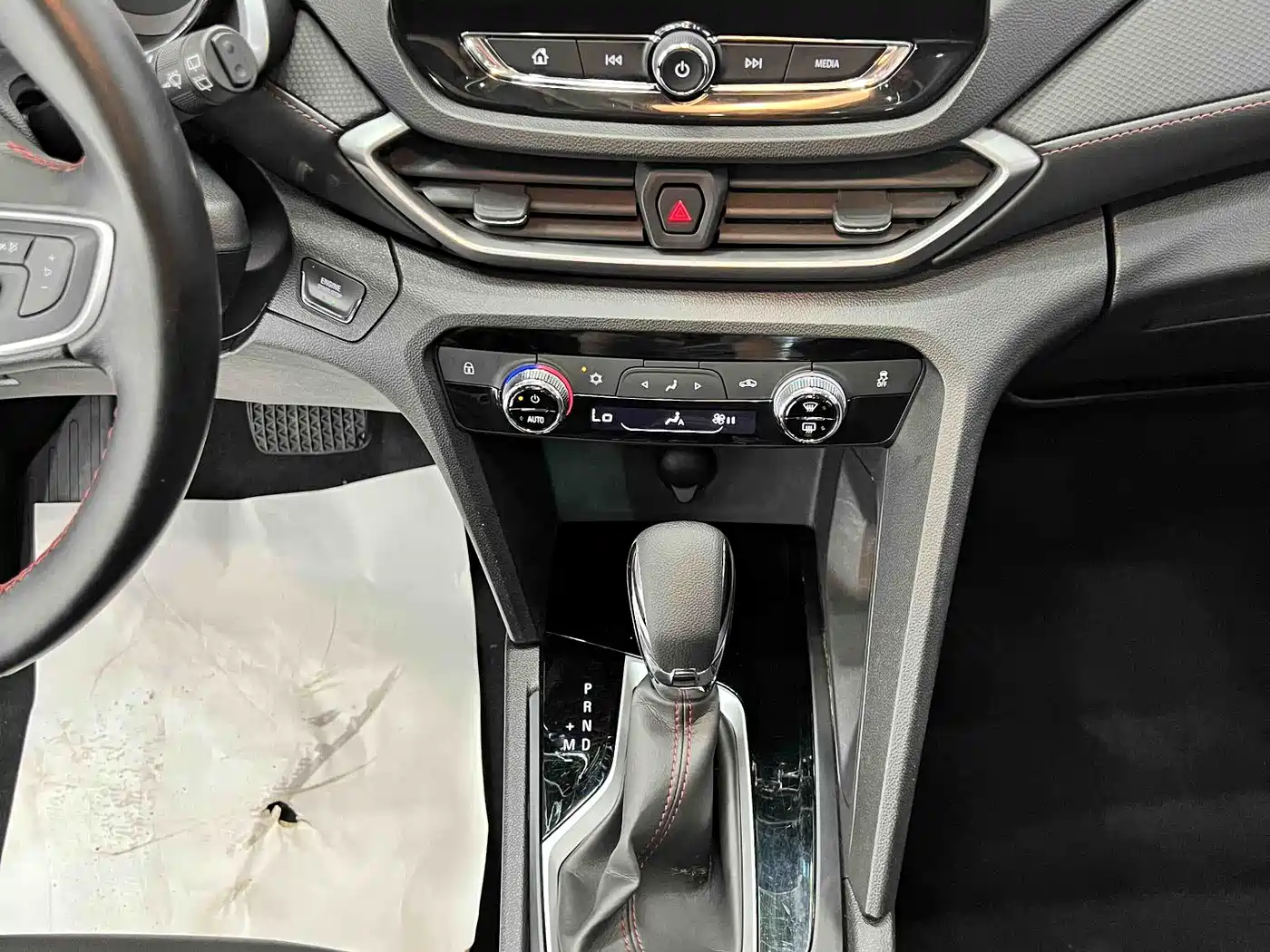 Chevrolet Volando 2020 Mild Hybrid Redline 530T Automatic Premium Edition (5+2 seater) фото 11