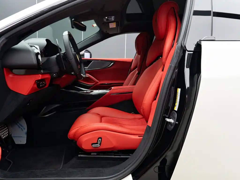 Ferrari Purosangue 2025 2023 6.5L V12