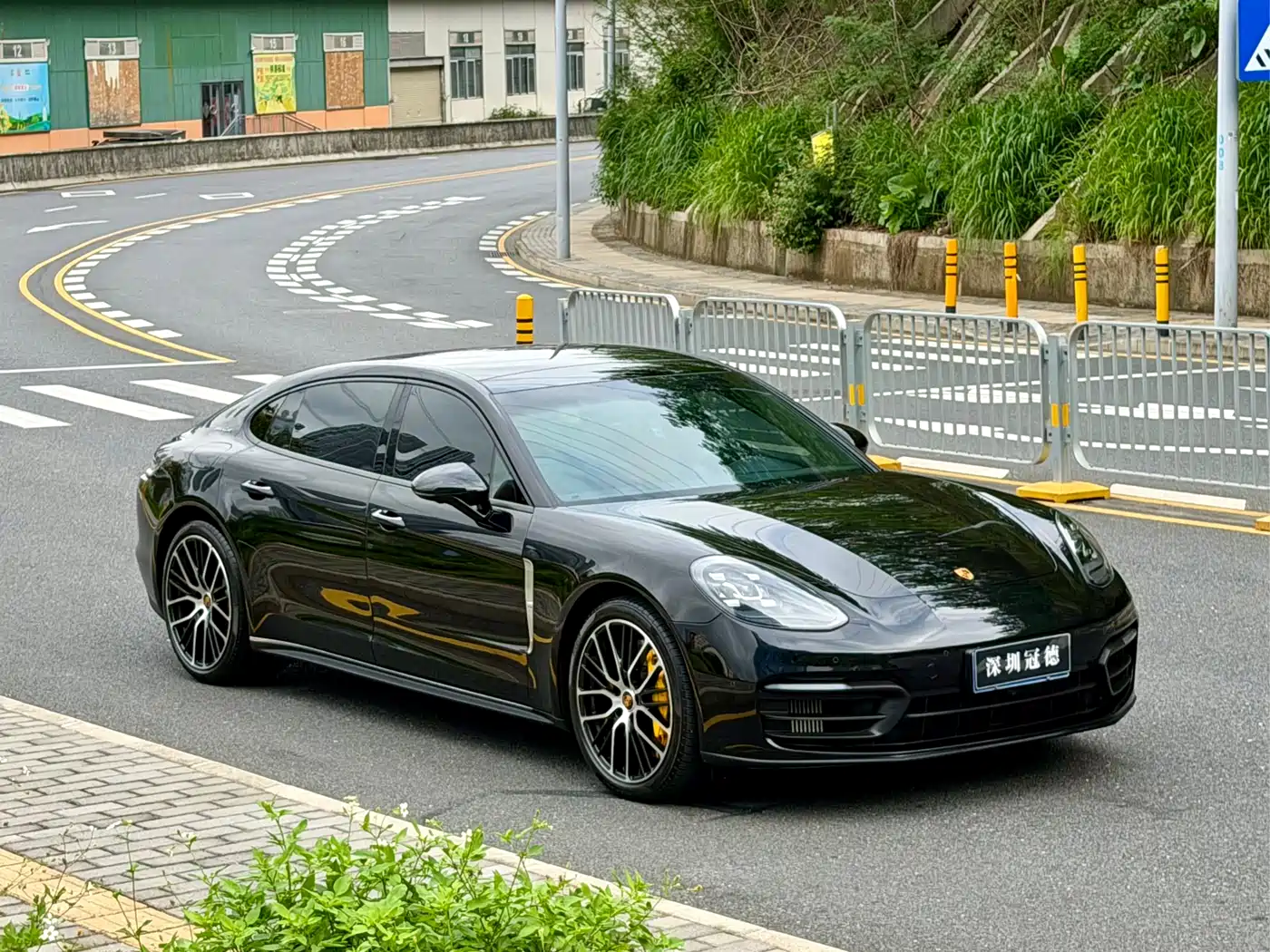 Porsche Panamera 2022 Panamera 4 Executive Long Wheelbase 2.9T фото 4